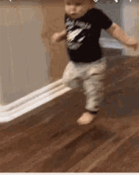 Run Away Cute GIF - RunAway Cute Baby - Discover & Share GIFs