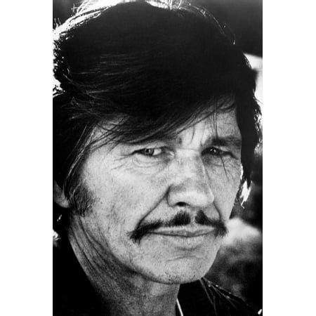 Charles Bronson in Mr. Majestyk 24x36 Poster - Walmart.com