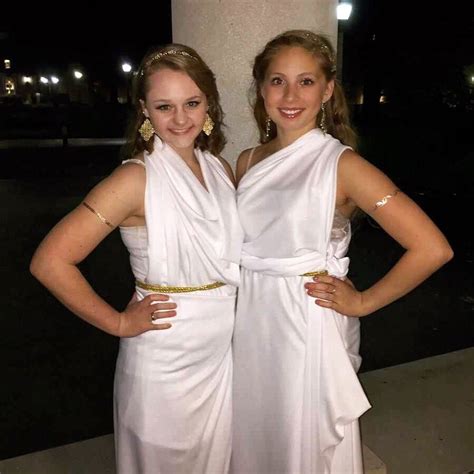 DIY Toga Costume -3 yards of white fabric -2 yards of gold rope(for ...