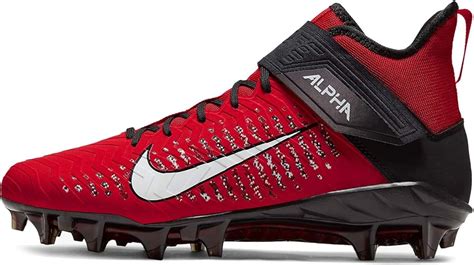 The 10 Best Football Cleats For Linebackers 2023