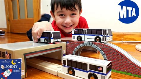 Johny Opens NYC MTA Bus Toys Munipals Bus & Depots Set Toys - YouTube