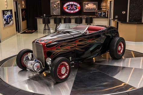 This 1932 Ford Roadster Hi-Boy Street Rod Is Flaming Hot - autoevolution