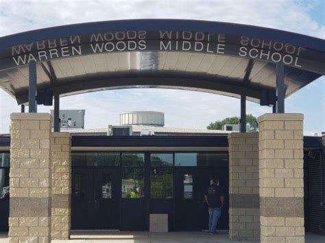 Warren Woods Middle School | Dimensional Letters | Warren, MI