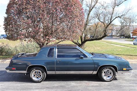 1986 Oldsmobile Cutlass Supreme | Midwest Car Exchange