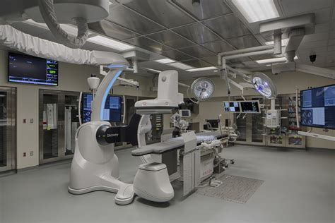 OSUWMC Ross Heart Hospital Surgical Suite by Whiting-Turner Construction photographed by Lauren ...