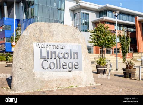 Lincoln college hi-res stock photography and images - Alamy