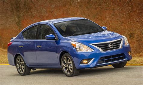 2015 Nissan Versa Sedan - HD Pictures @ carsinvasion.com