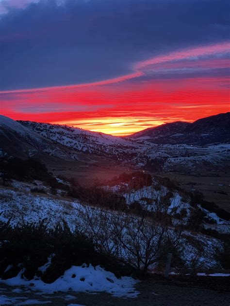 Sunrise over the Tehachapi Mountains, California [1536x2048] - Nature ...