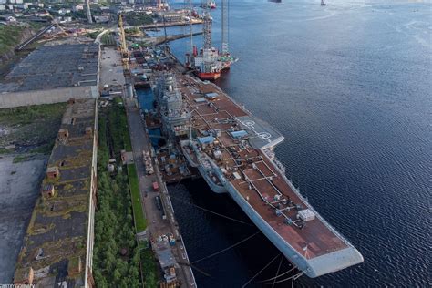 Russia’s only aircraft carrier catches fire during repairs - AeroTime