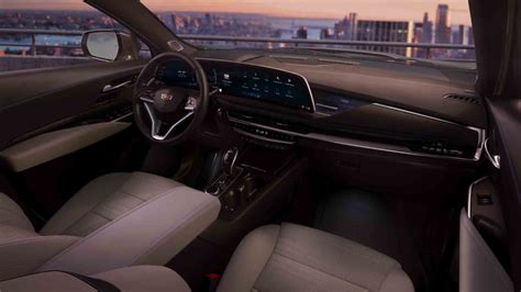 2024 Cadillac XT4 channels Lyriq with 33-inch curved screen | Fox 59