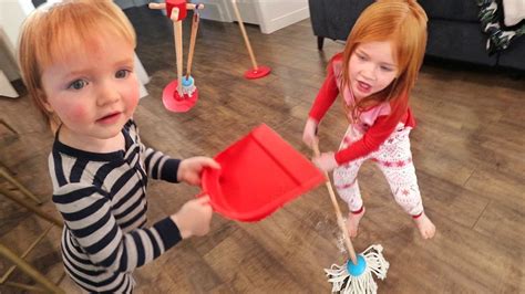 KiDS CLEANiNG ROUTiNe!! Adley & Niko Learn to mop for the ultimate house makeover! (new pet maze ...