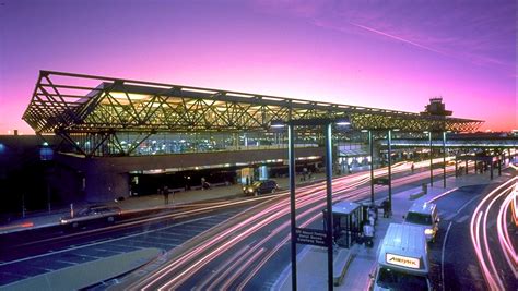 Oakland airport rail link to debut in fall 2014