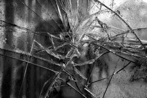 cracked window glass background - Photo #7368 - motosha | Free Stock Photos