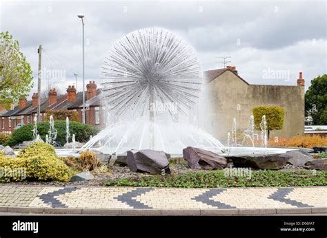 Roundabout in Nuneaton, Warwickshire with water feature Stock Photo, Royalty Free Image ...