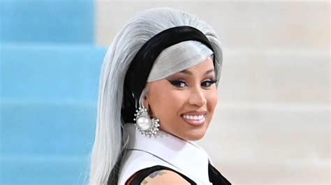 Cardi B Used Temporary Tattoos on Her Long Blonde Hair — See Video ...