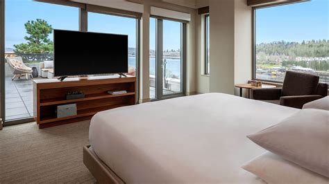 Suites & Hotel Rooms Renton, WA | Hyatt Regency Lake Washington