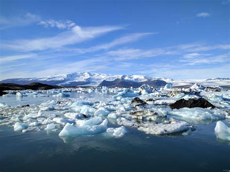 Jokulsarlon Glacier Lagoon – Pristine Iceland Tours