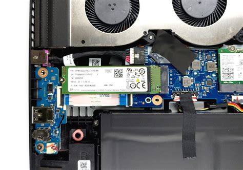 Inside Acer Aspire 7 (A715-75G) - disassembly and upgrade options | LaptopMedia.com