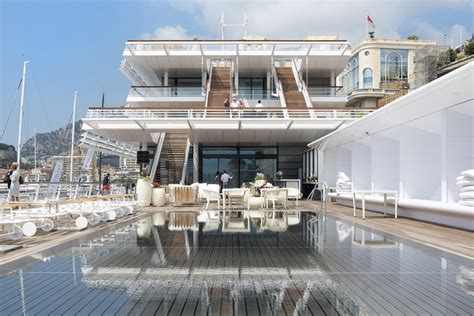 Yacht Club de Monaco / Foster + Partners | ArchDaily