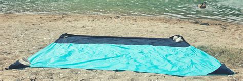 Best Waterproof Beach Blanket Reviews (February 2023) - Top 5 Picks & Buyer's Guide