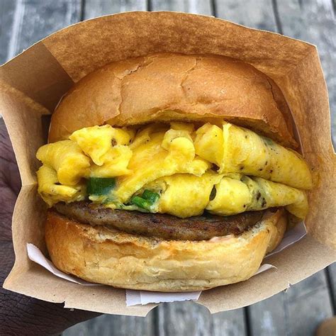 Good Breakfast Sandwiches Near Me - NEARSA