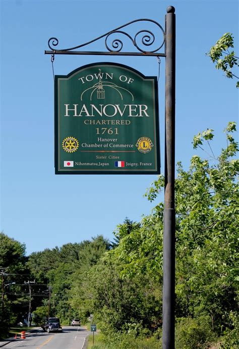 Hanover, New Hampshire Town Welcome Sign University Of Richmond ...