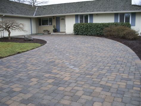 Cost To Install Brick Paver Driveways