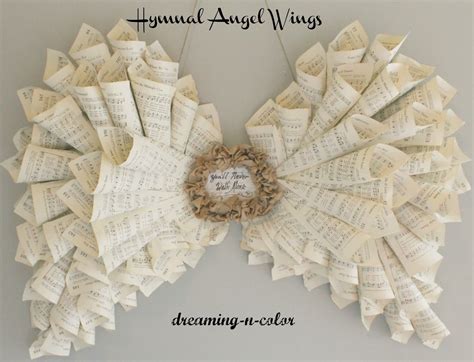 dreamingincolor: Paper Angel Wings | Paper angel, Paper wreath, Paper ...