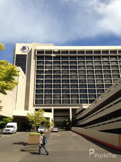 Doubletree - Parking in Portland | ParkMe