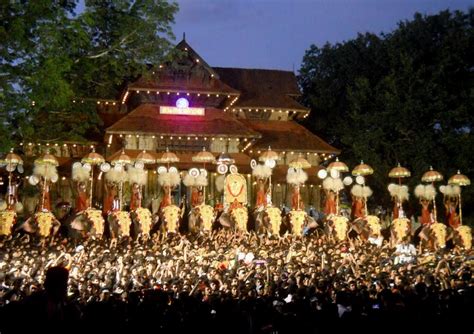 Thrissur Pooram, Festivals of Kerala, Culture of Thrissur | Festival Chaska