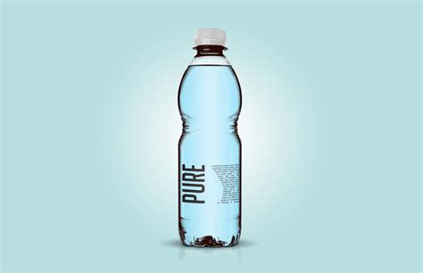 Free Clear Plastic Bottle Mockup (PSD)