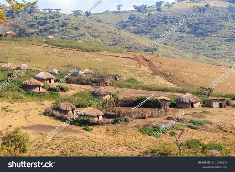 Rural village africa : 33 537 images, photos et images vectorielles de ...