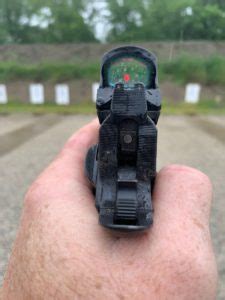 Red Dot Pistol Sights For Beginners - A Guide