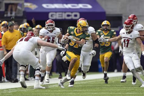 PHOTOS: Scenes from NDSU Bison victory in 1st college football game played at U.S. Bank Stadium ...