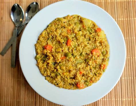 Dalia Recipe | Dalia Khichdi | Masala Vegetable Daliya | VegeCravings