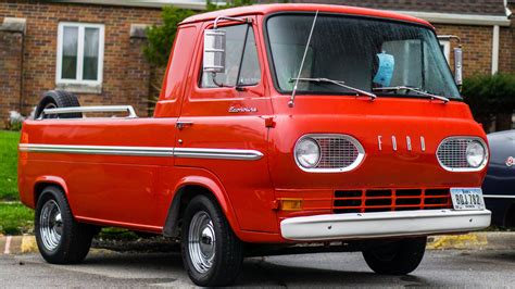 Ford Econoline : Autos