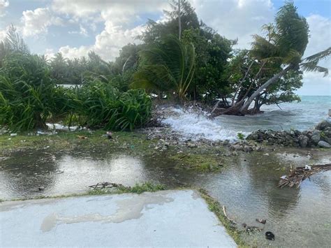 Ocean flooding hits the Marshall Islands, Micronesia over consecutive days