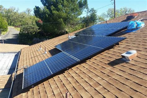 Roof Mount Solar Panel Installation in Willits, CA - 2 | greensolartechnologies