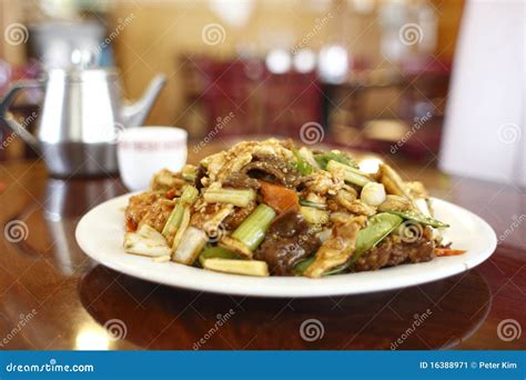 Plate Of Chinese Food Stock Image - Image: 16388971