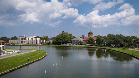 Bayou St. John New Orleans Neighborhood - Crescent City Living