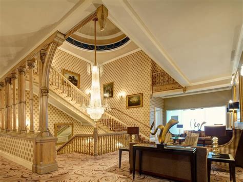 The Chester Grosvenor Hotel in North West England and Chester city : Luxury Hotel Breaks in the UK