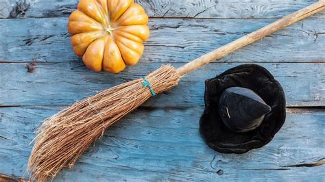 Make your own Broom, Ordsall Hall, Salford, 28 October 2021