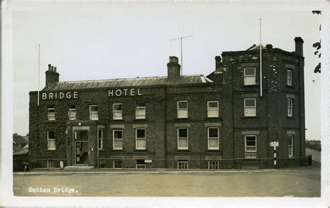 SUTTON BRIDGE, THE BRIDGE HOTEL, LINCOLNSHIRE | Millston Postcards