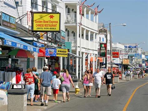 New Hampshire's Hampton Beach boardwalk is designed to be family-friendly. - Education Images ...