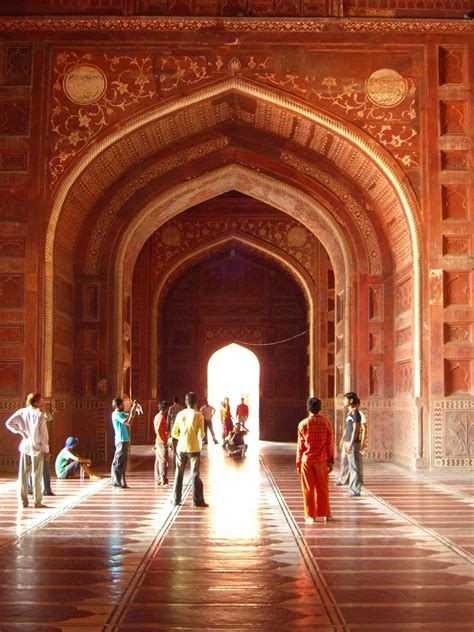 File:Taj Mahal Mosque, interior, Agra.jpg - Wikimedia Commons
