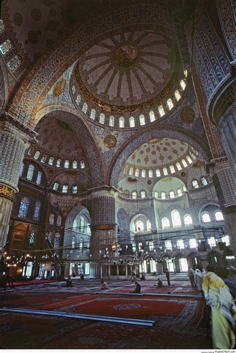 Interior of Sultan Ahmed Mosque (Blue Mosque) in Istanbul, Turkey ...