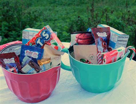 Make Candy Gift Baskets