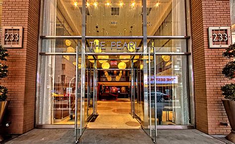 The Pearl Hotel Entrance - New York City, NY - KCL Architecture