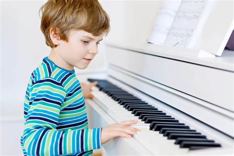 Lớp đào tạo piano chuyên nghiệp