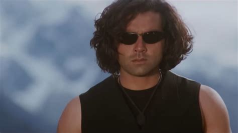 Soldier Soldier Meethi Baatein Bolkar | Bobby Deol | Soldier | Kumar Sanu | Alka Yagnik - YouTube